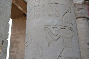 Jeroglíficos egipcios sobre medicina